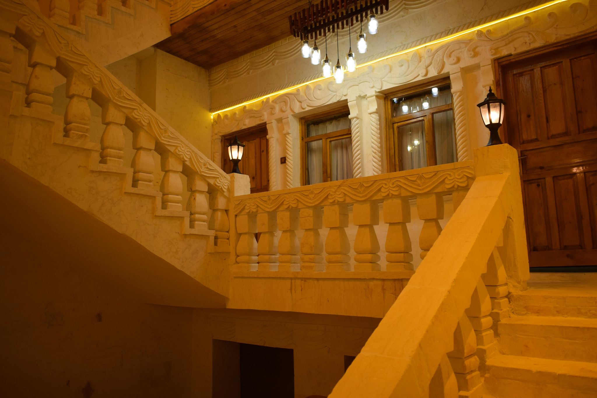 KONAĞIMIZDAN KARELER