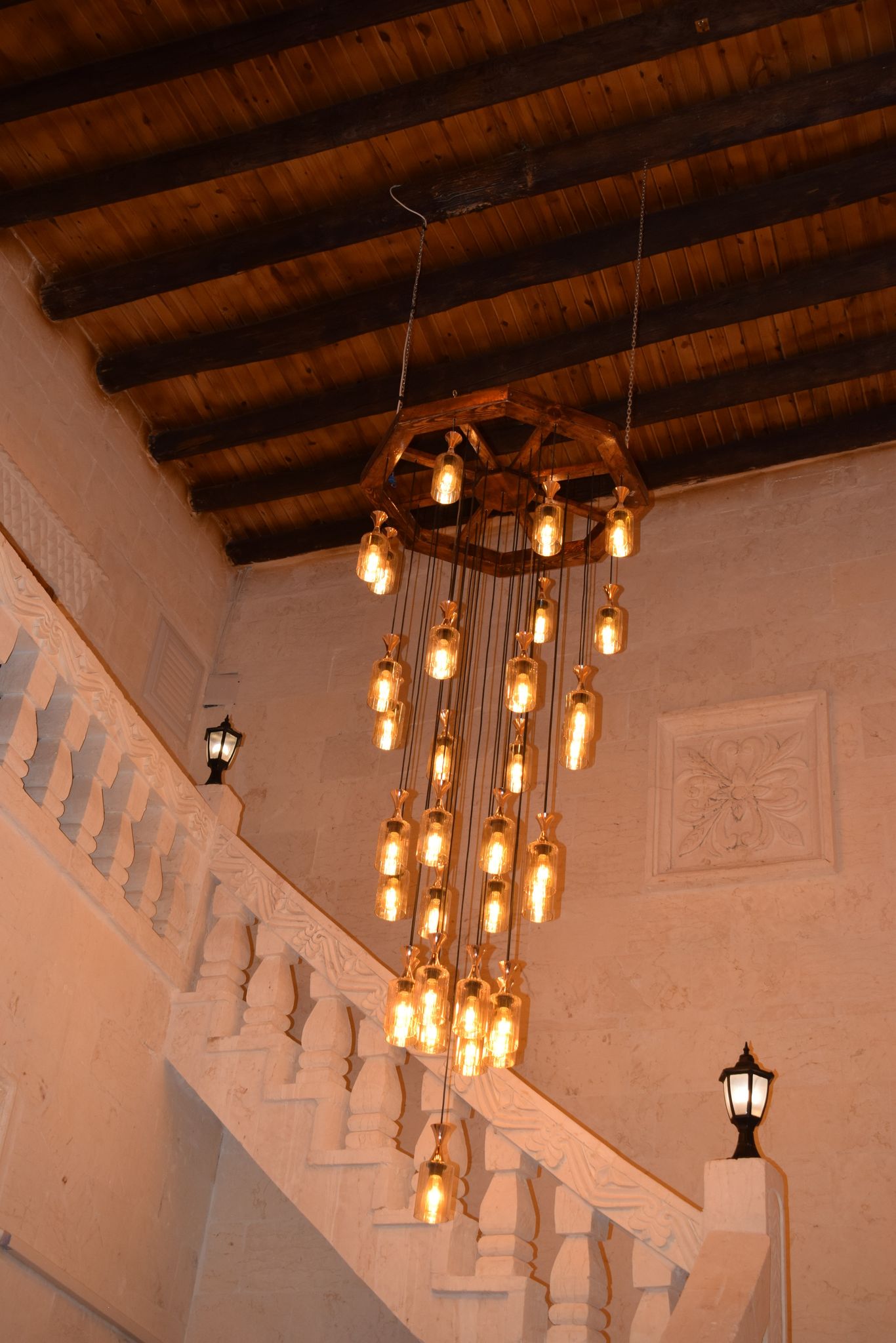 KONAĞIMIZDAN KARELER