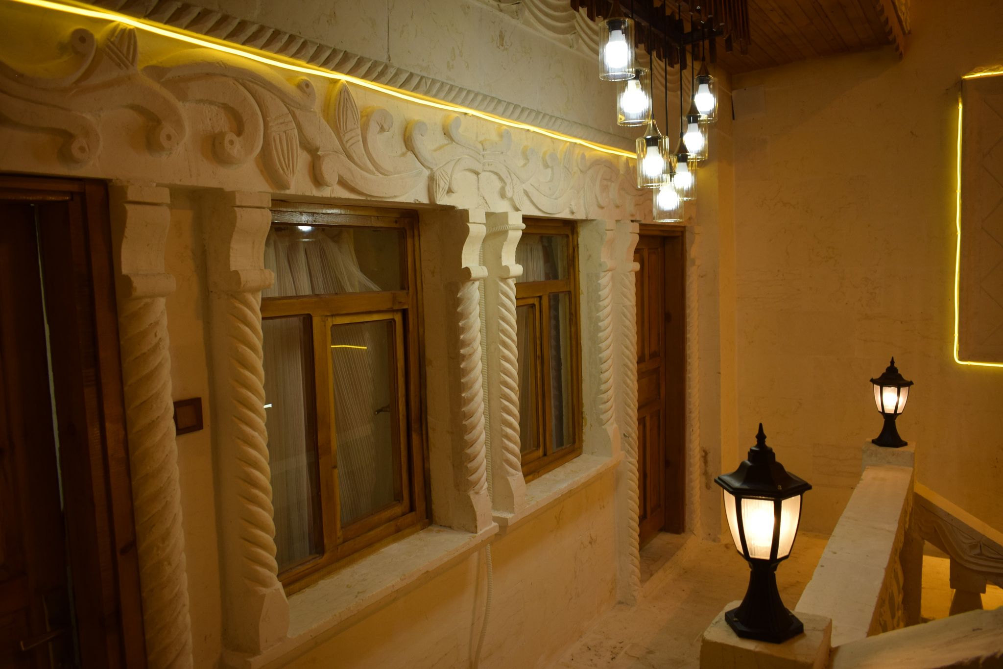 KONAĞIMIZDAN KARELER