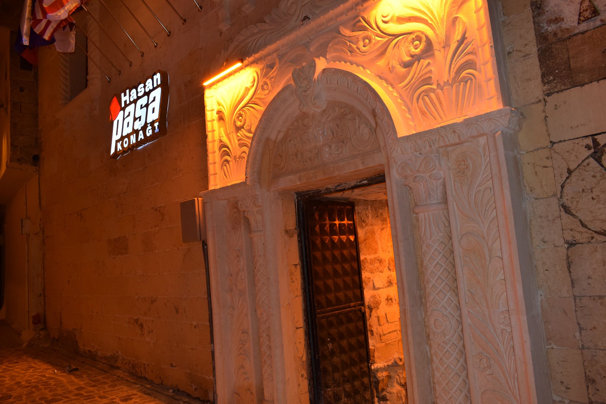 KONAĞIMIZDAN KARELER