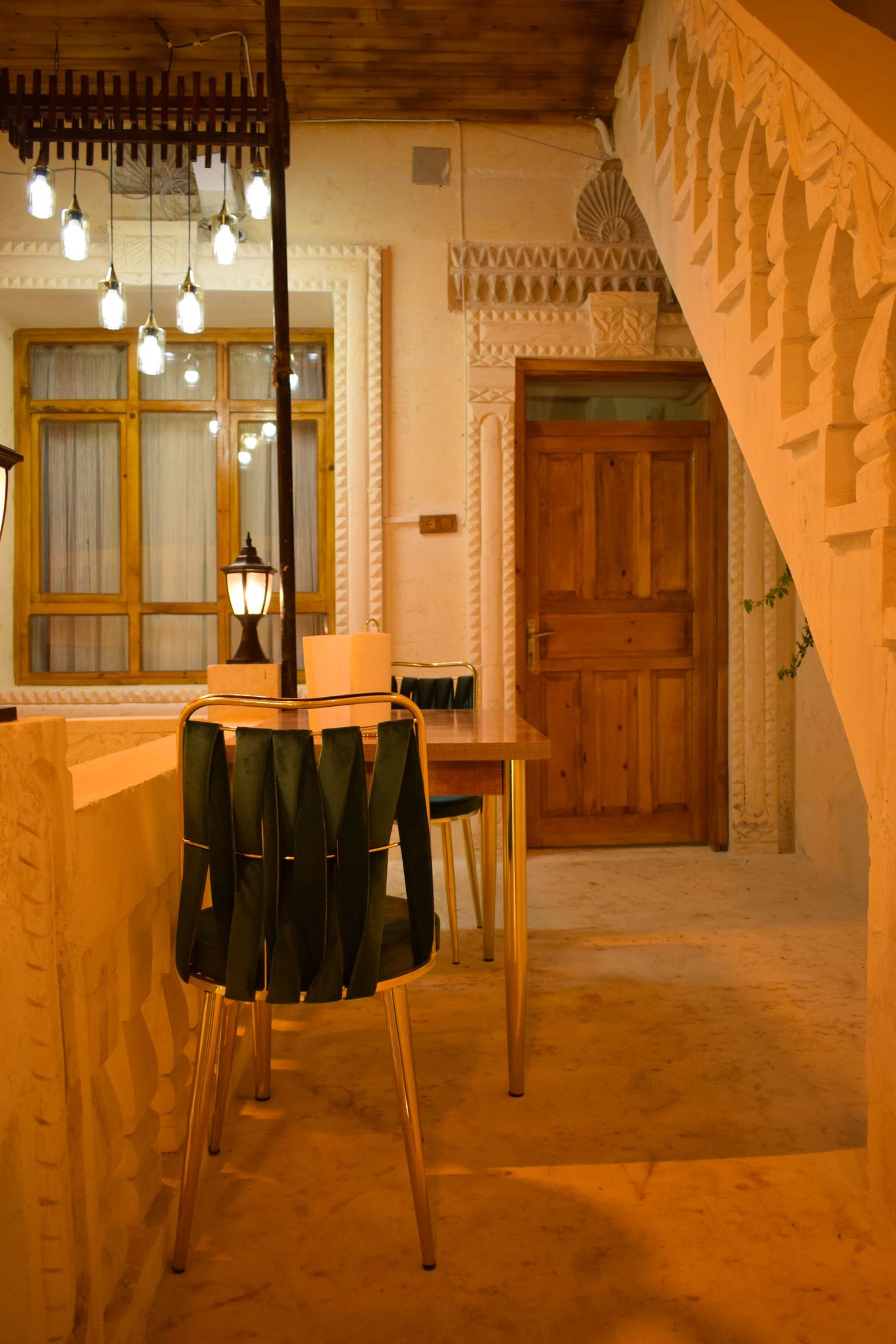 KONAĞIMIZDAN KARELER