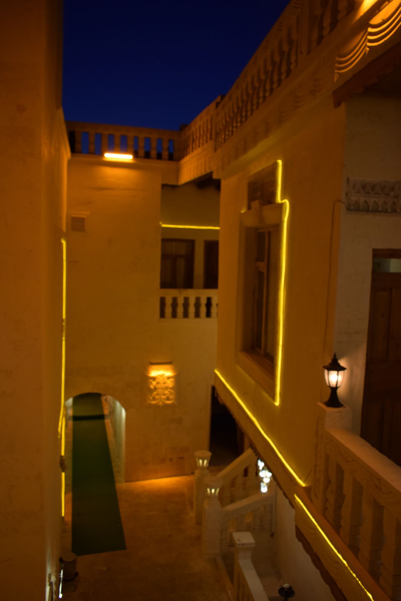 KONAĞIMIZDAN KARELER