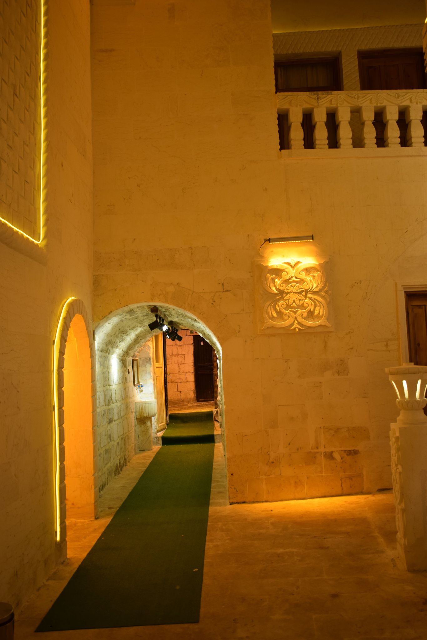 KONAĞIMIZDAN KARELER