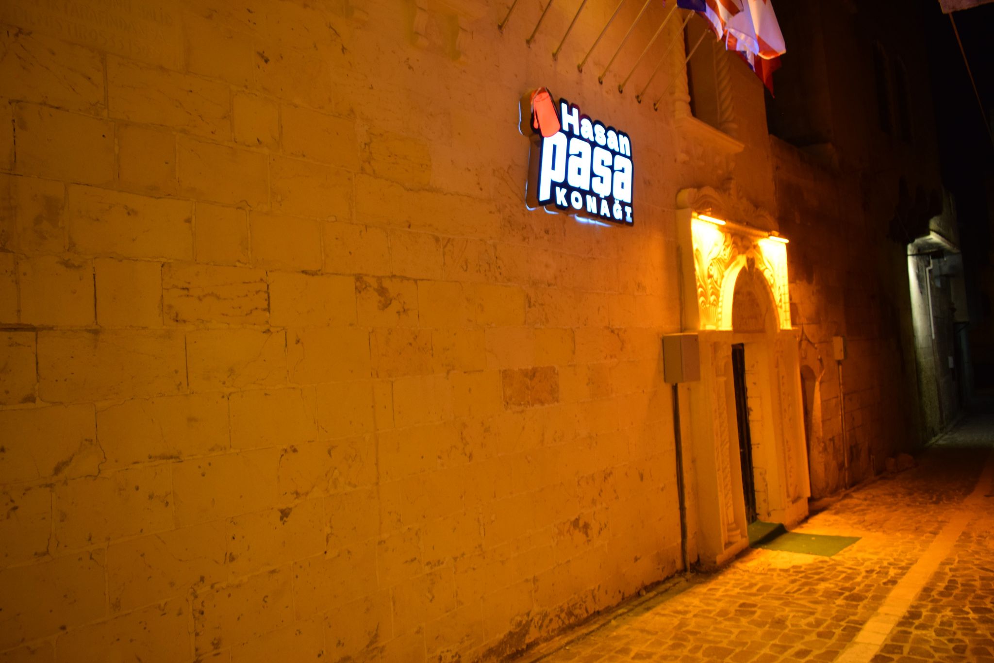 KONAĞIMIZDAN KARELER