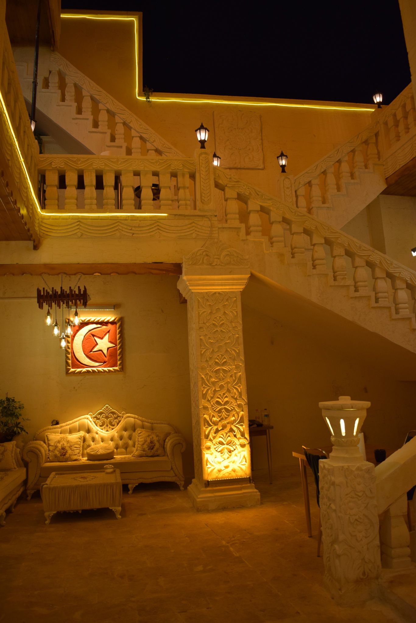 KONAĞIMIZDAN KARELER