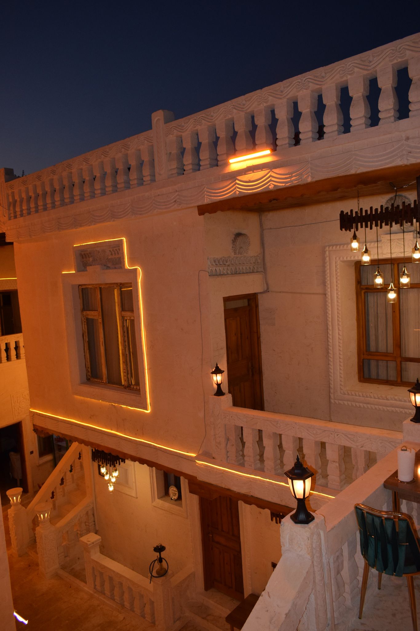 KONAĞIMIZDAN KARELER