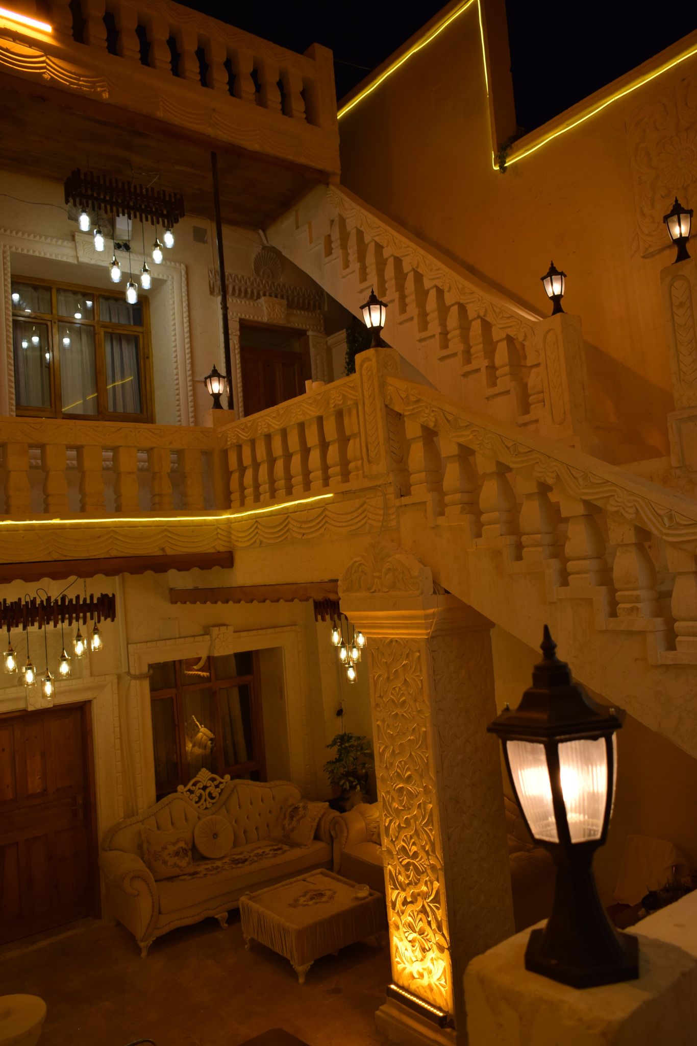 KONAĞIMIZDAN KARELER