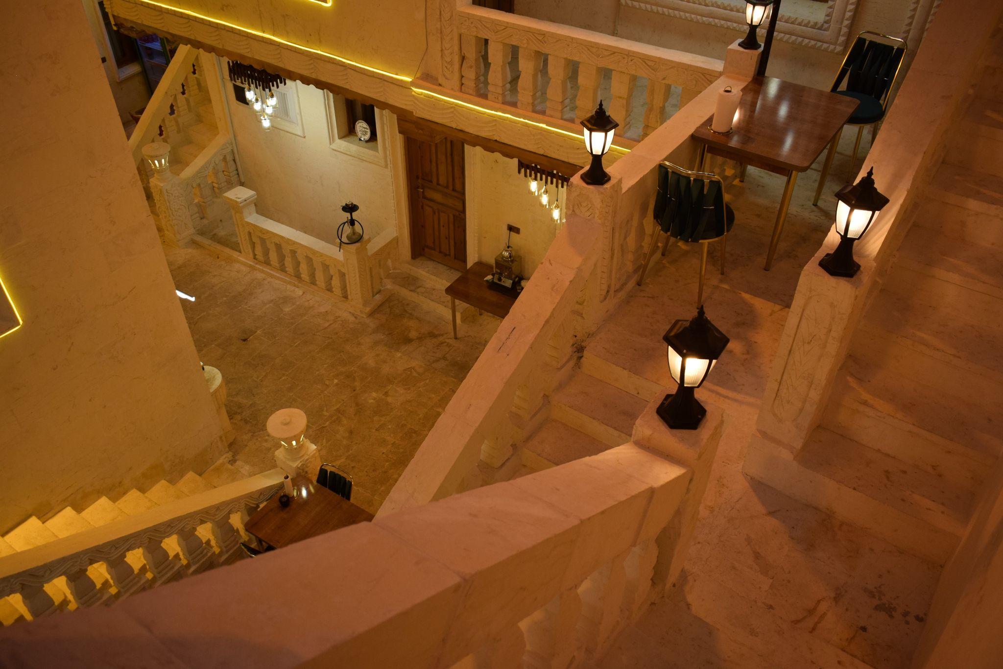 KONAĞIMIZDAN KARELER