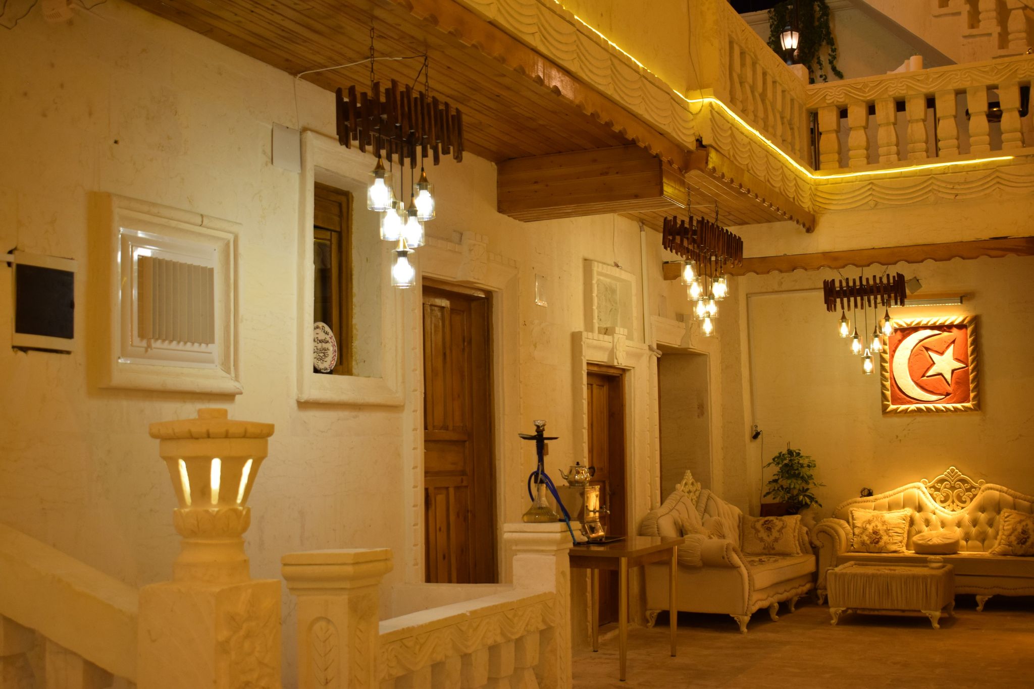 KONAĞIMIZDAN KARELER